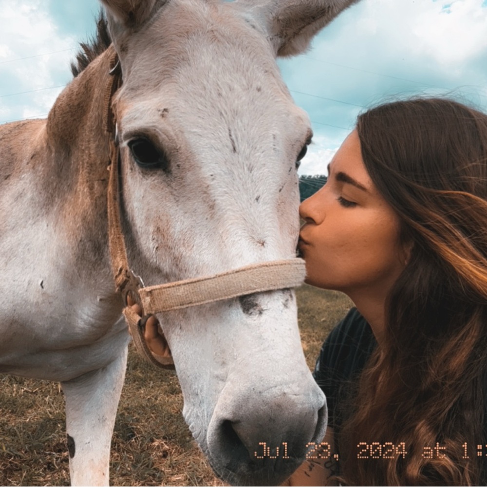 Meet your Posher, Brittany